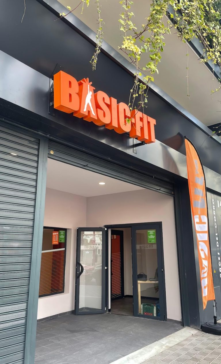 ¡Nueva apertura de BASIC-FIT en Triana!