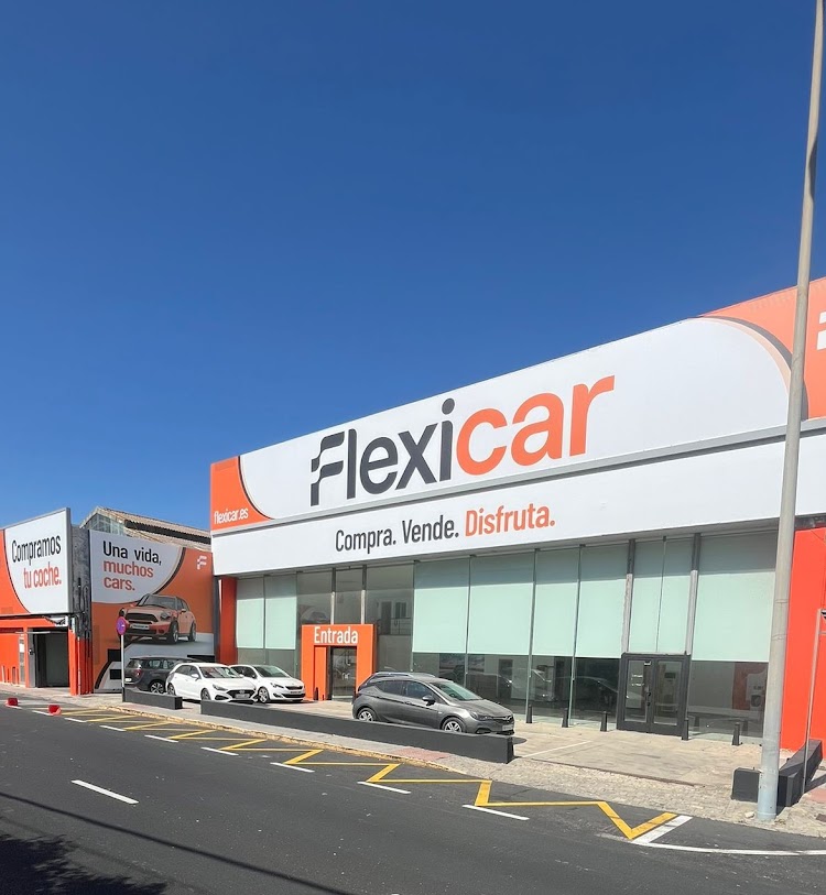 Flexicar abre su primera tienda en la provincia de Cádiz con la participación de Grupo Cuman.