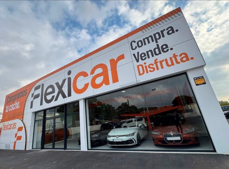 Flexicar abre su nueva ubicación en Algeciras con el asesoramiento de Grupo Cuman.